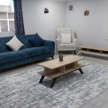 Guenes Apartamento Esmirna